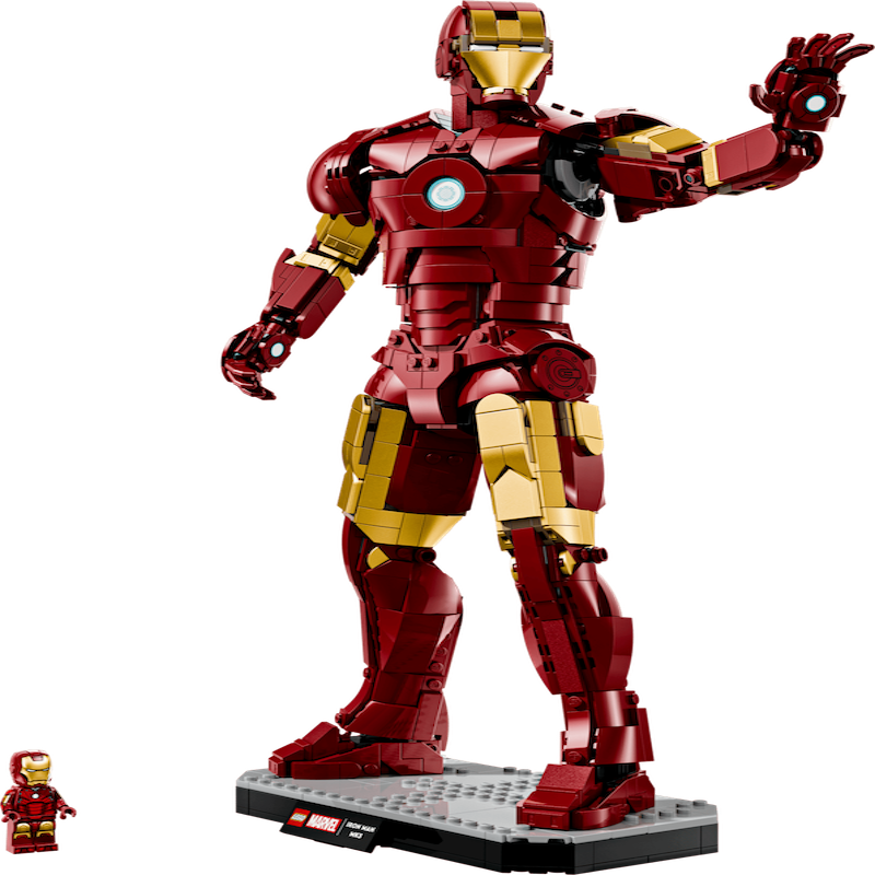 Large Iron Man Buildable Figure Display Set